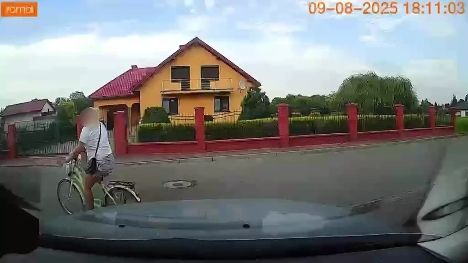 rowerzystka-wyjazd.mp4
